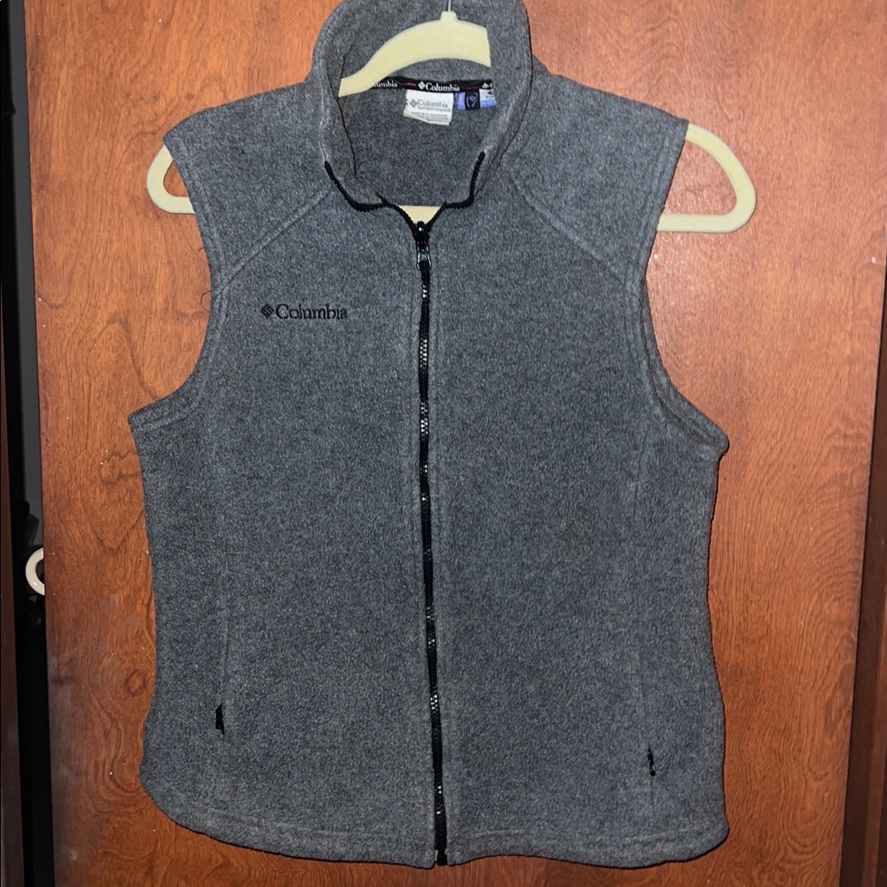 Columbia Charcoal Sleeveless Fleece Vest- medium women’s